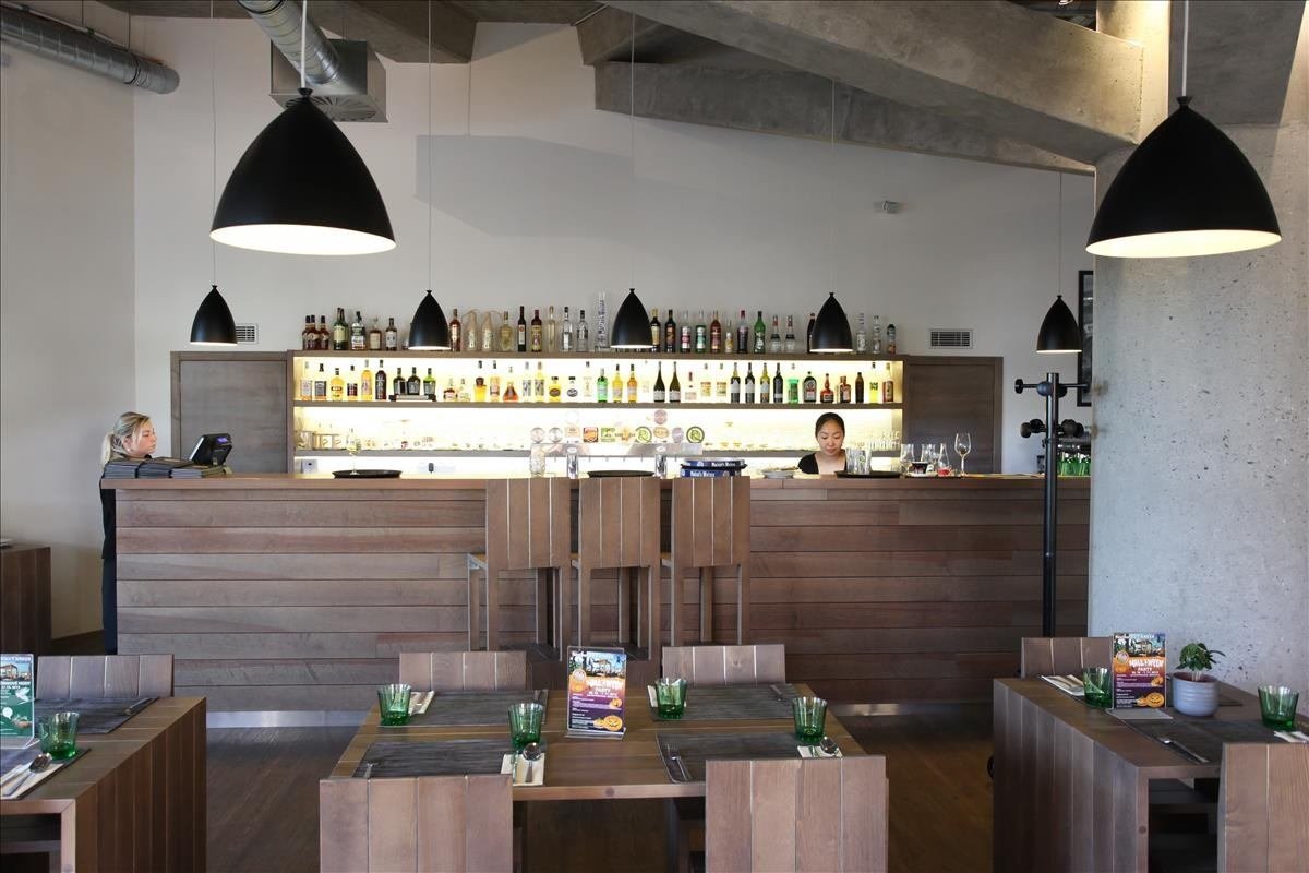 Restaurace sluneční terasa T-anker